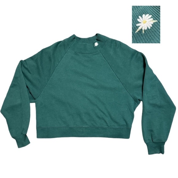 HOLLISTER Mock Neck Sweatshirt Embroidered Daisy Green Waist length large - Picture 3 of 8